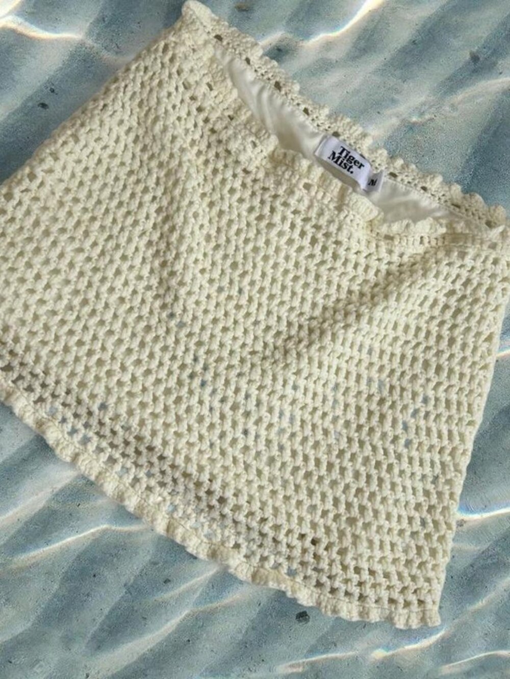 Tiger Mist cream crochet knit mini skirt fully lined! ⭐️ size medium